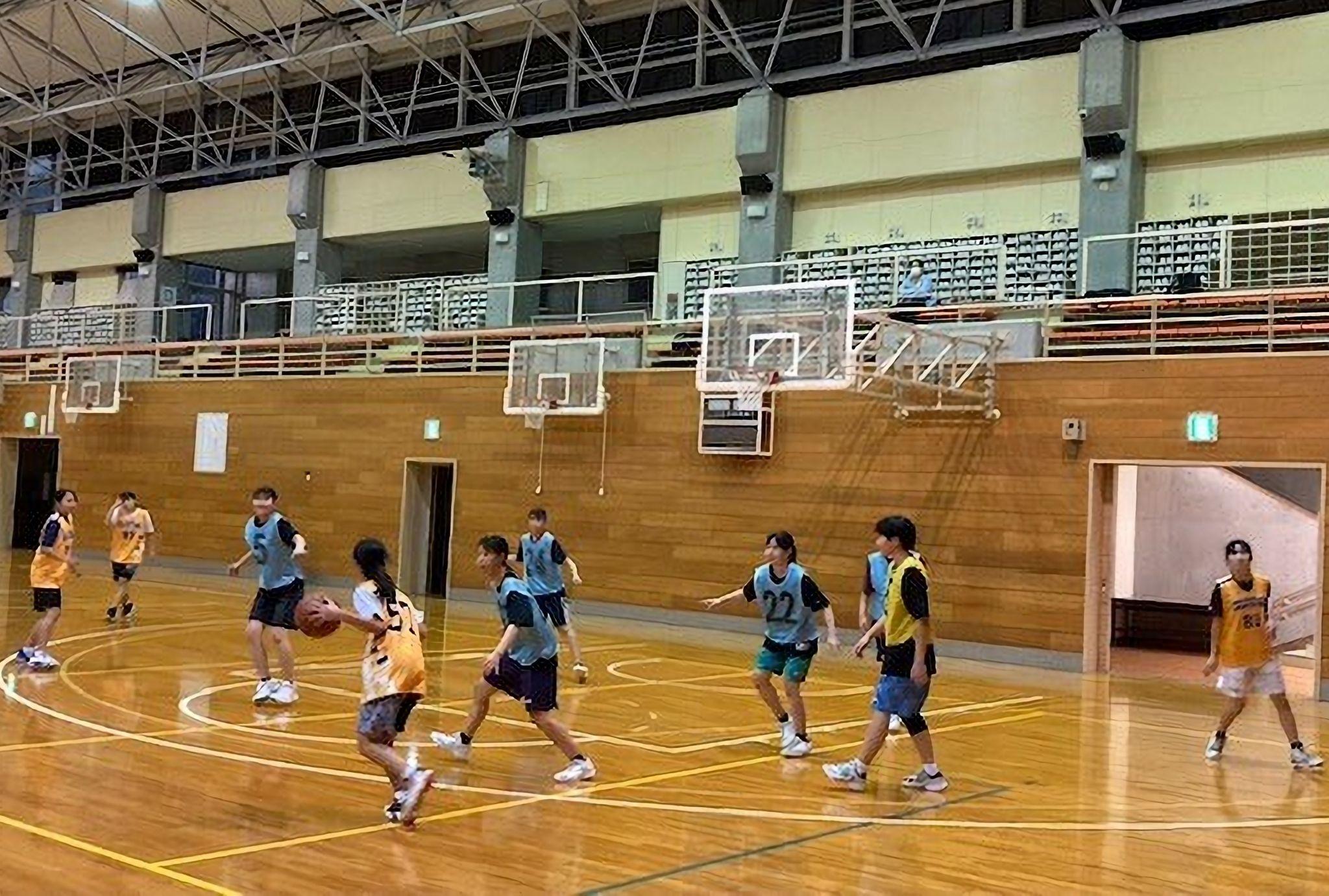 250206　大会でプレーする選手たち