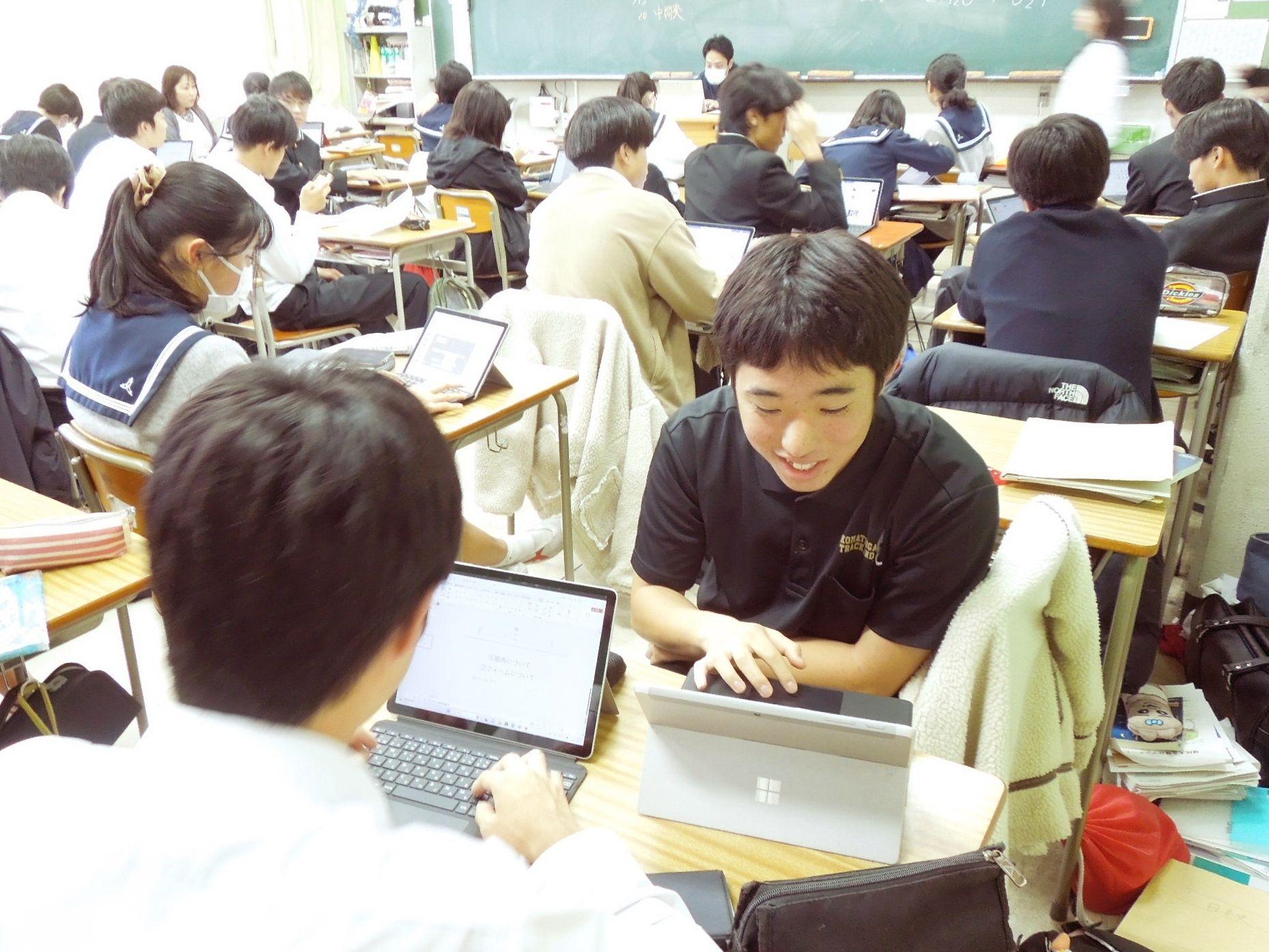 じっくり選ぶテーマ、近い人どうし学び合う　都立小松川高校の探究学習