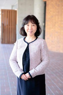八木利津子